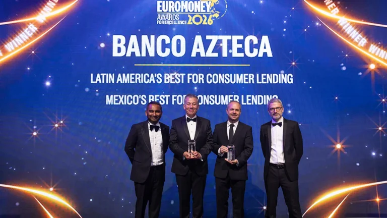 Banco Azteca, distinguido por su solidez con tres reconocimientos internacionales