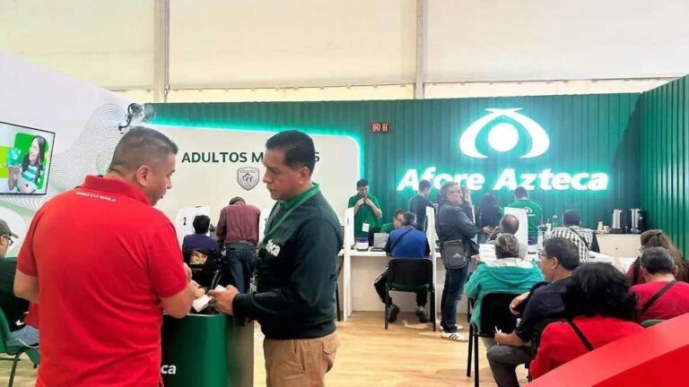 Premia Afore Azteca el ahorro voluntario